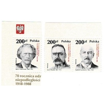 Blok 137(Blok  93)-3026-3028-70. rocznica odzyskania niepodległości Polski 1918-1988 - znaczki z bloku
